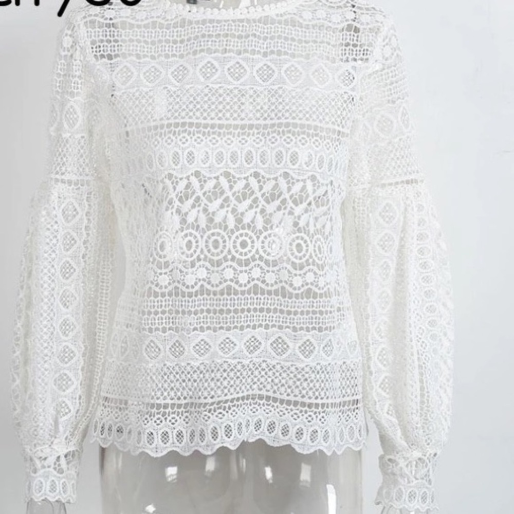 NWT Beautiful Lace Bell Sleeve Blouses - Picture 10 of 15